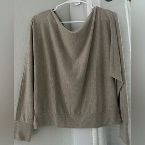 Stylish Abercrombie & Fitch Tan Long Sleeve Top